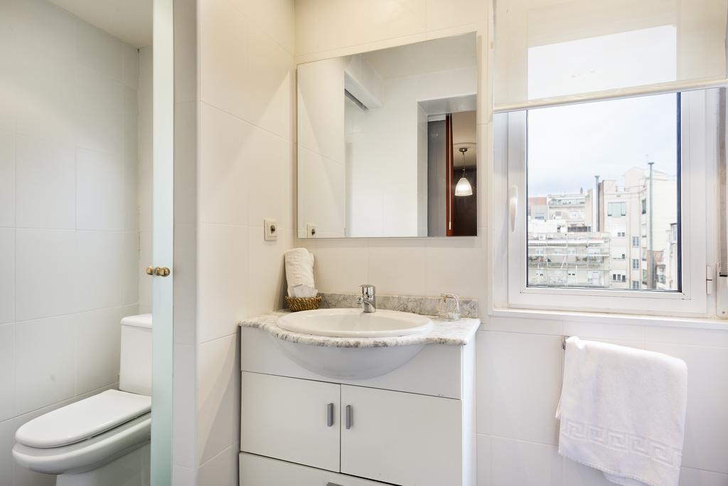 Habitat Apartments Ava 2 Барселона Экстерьер фото